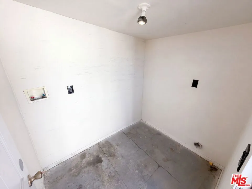 15343 Pimenta Avenue Paramount, CA 90723