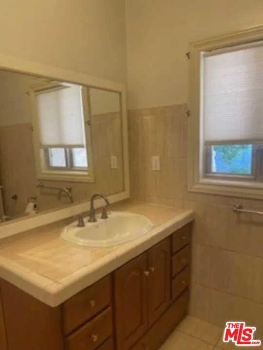 2311 Malcolm Avenue Los Angeles, CA 90064