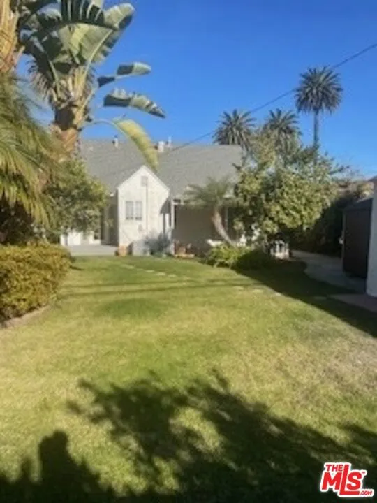 2311 Malcolm Avenue Los Angeles, CA 90064