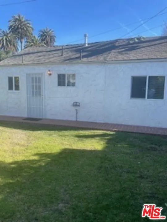 2311 Malcolm Avenue Los Angeles, CA 90064