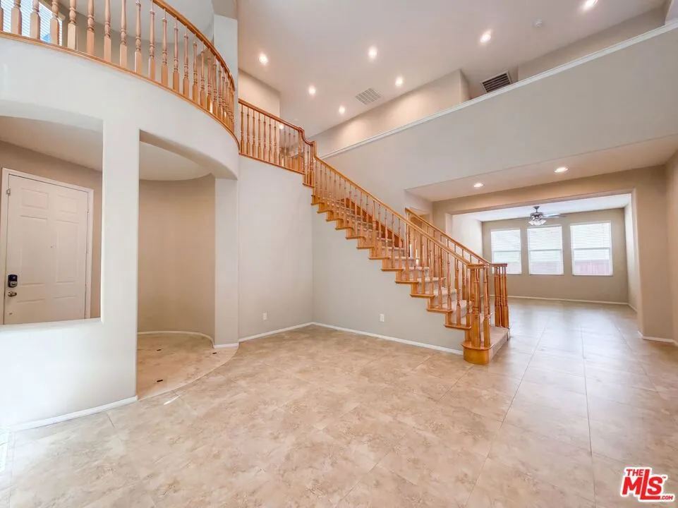 17780 Sweetgum Lane Canyon Country, CA 91387