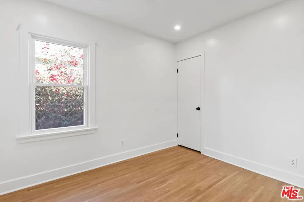 2128 Camden Avenue Los Angeles, CA 90025