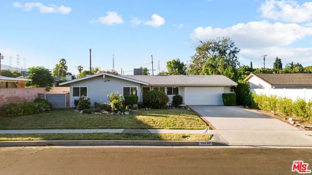 16855 Donmetz Street Los Angeles, CA 91344