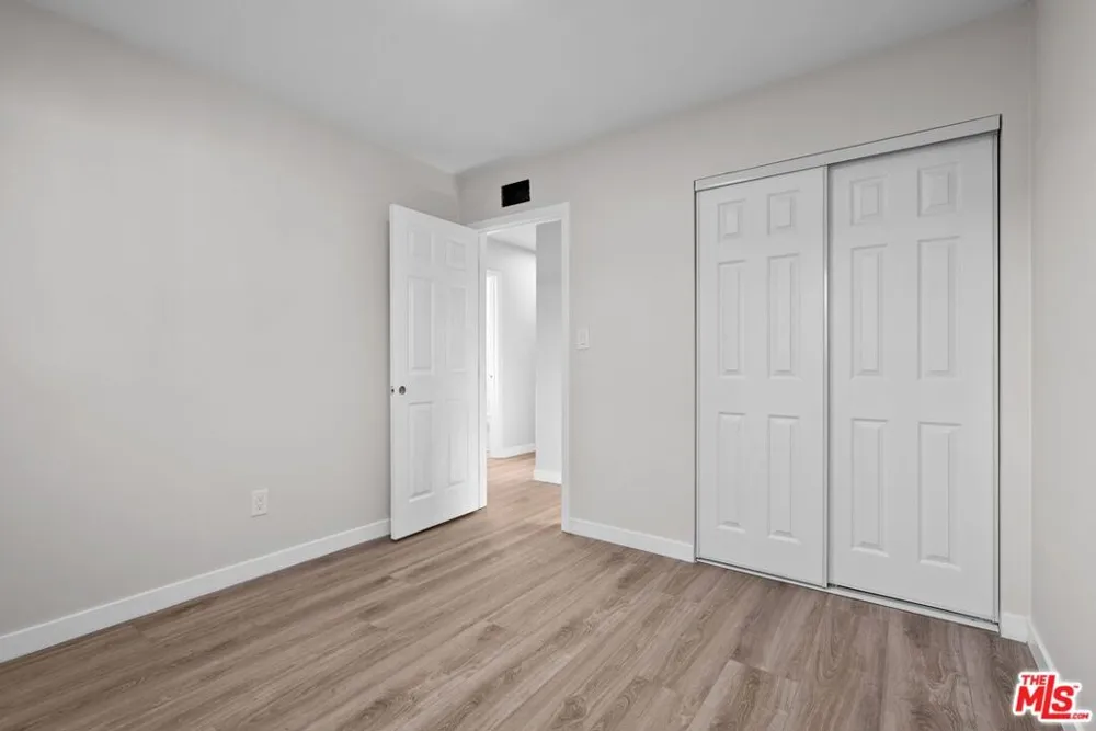 16855 Donmetz Street Los Angeles, CA 91344