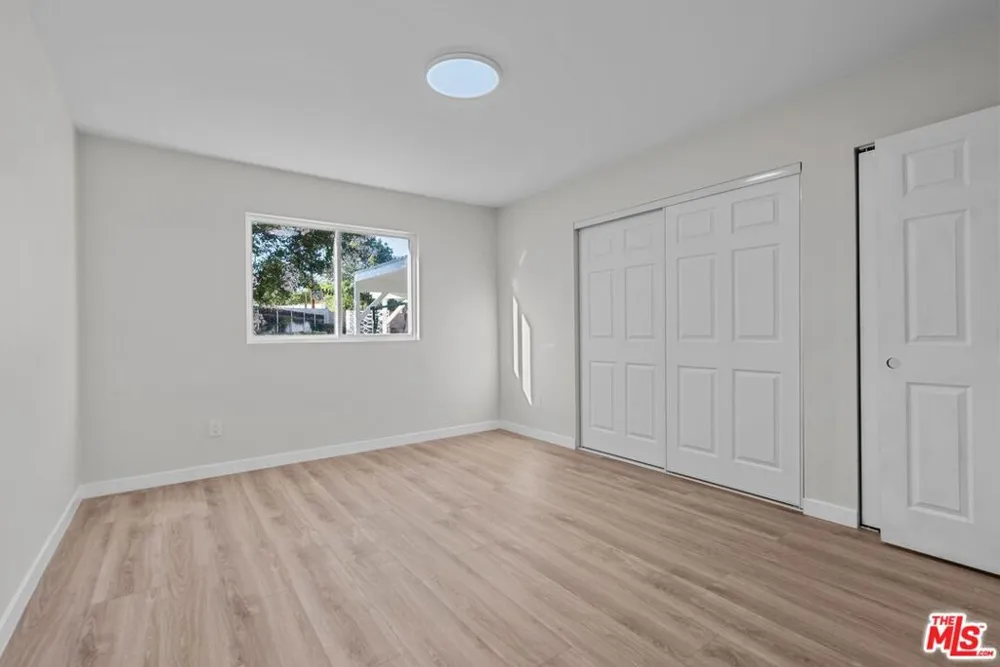16855 Donmetz Street Los Angeles, CA 91344