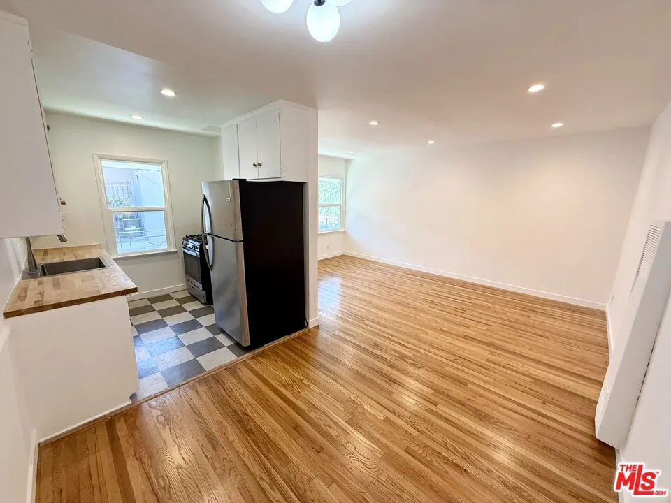 1143 Formosa #7 West Hollywood, CA 90046