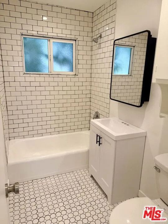 1143 Formosa #7 West Hollywood, CA 90046