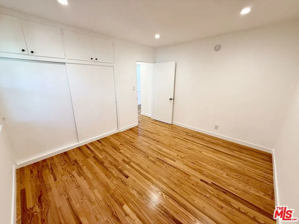 1143 Formosa #7 West Hollywood, CA 90046