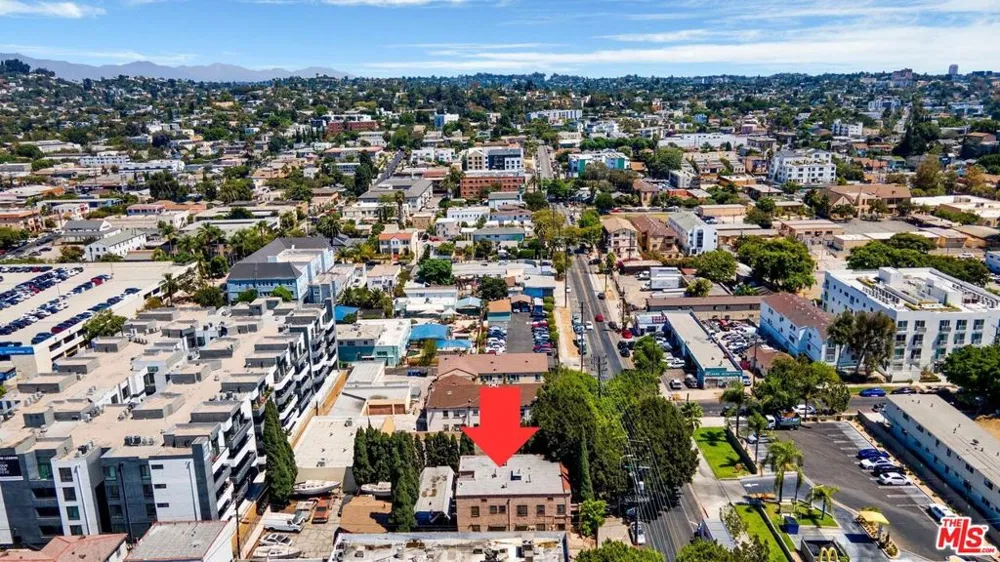 4149 Melrose Avenue Los Angeles, CA 90029