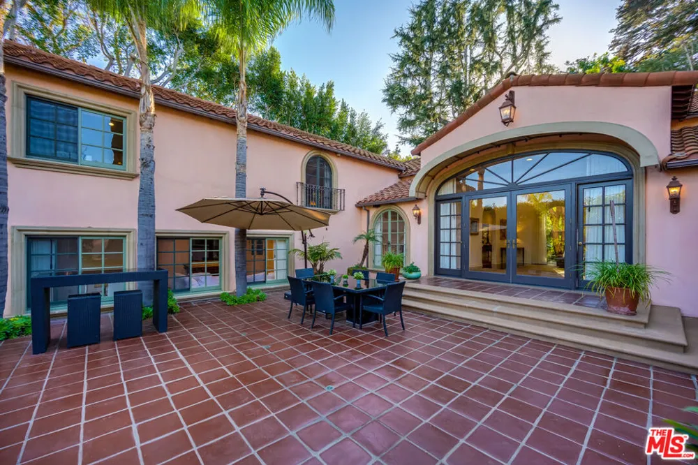 616 Maple Drive Beverly Hills, CA 90210