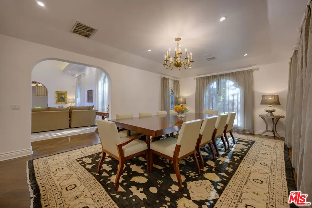 616 Maple Drive Beverly Hills, CA 90210