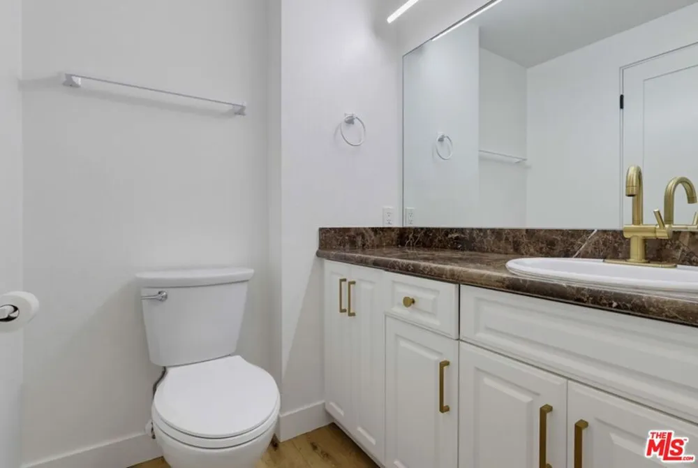 435 Oakhurst Drive #1002 Beverly Hills, CA 90210
