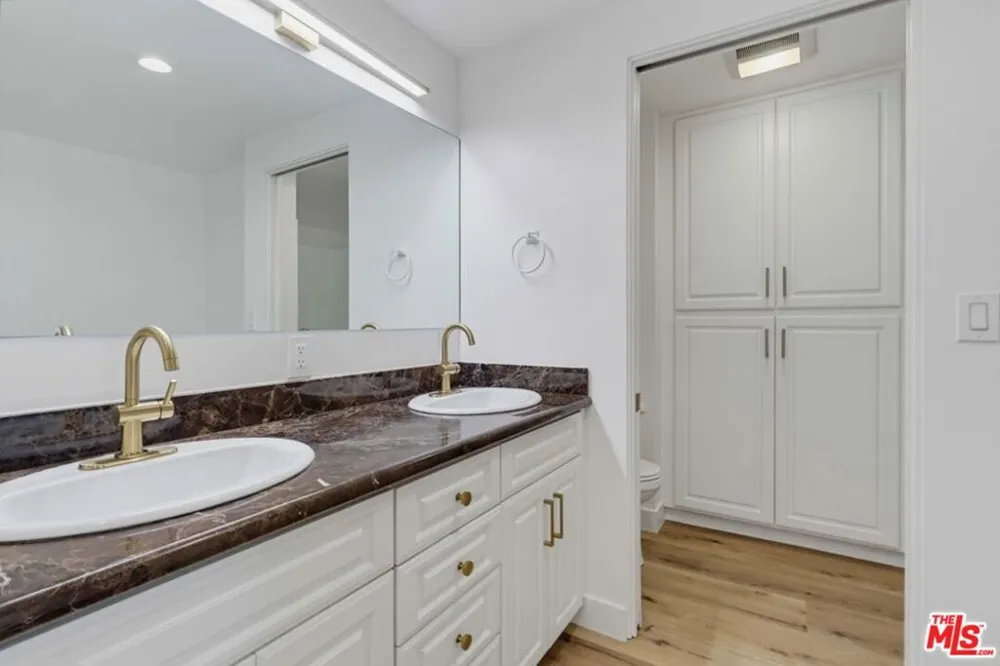 435 Oakhurst Drive #1002 Beverly Hills, CA 90210