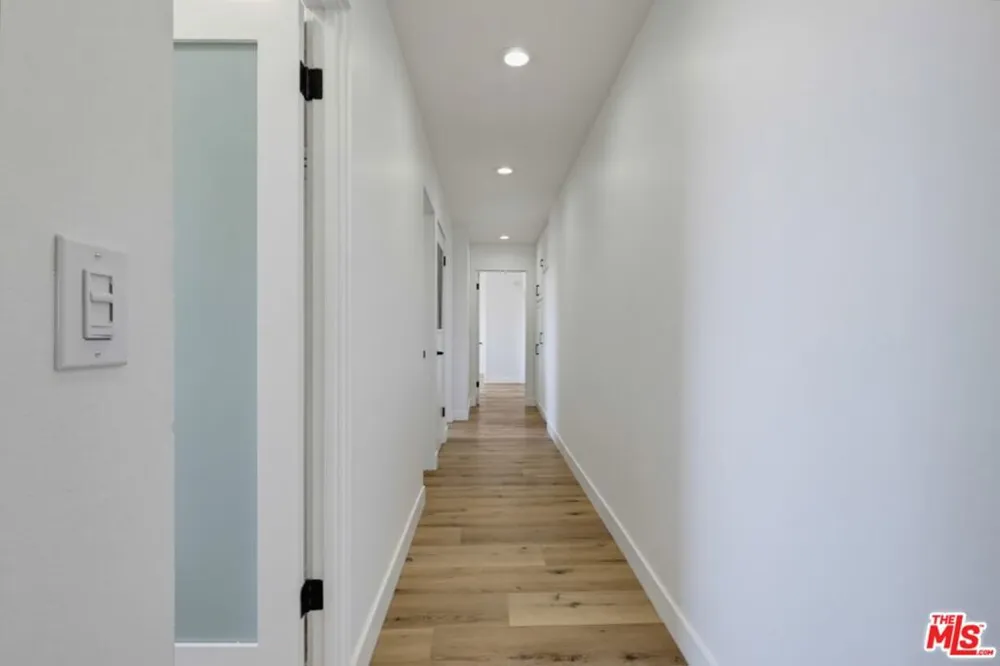 435 Oakhurst Drive #1002 Beverly Hills, CA 90210