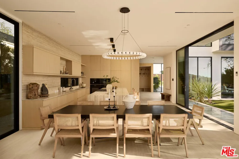 1149 Linda Flora Drive Los Angeles, CA 90049