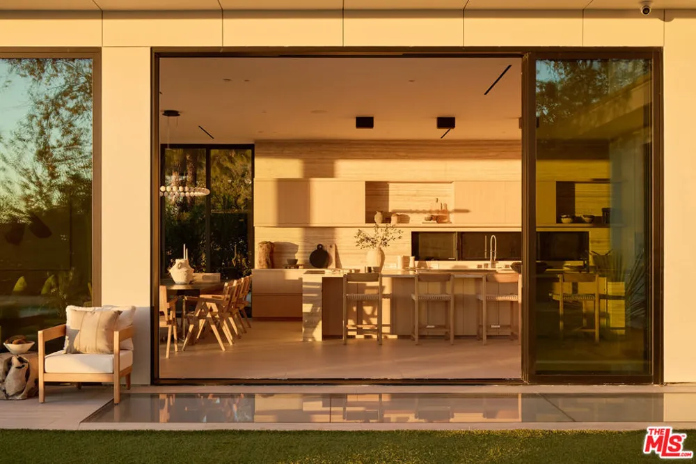 1149 Linda Flora Drive Los Angeles, CA 90049