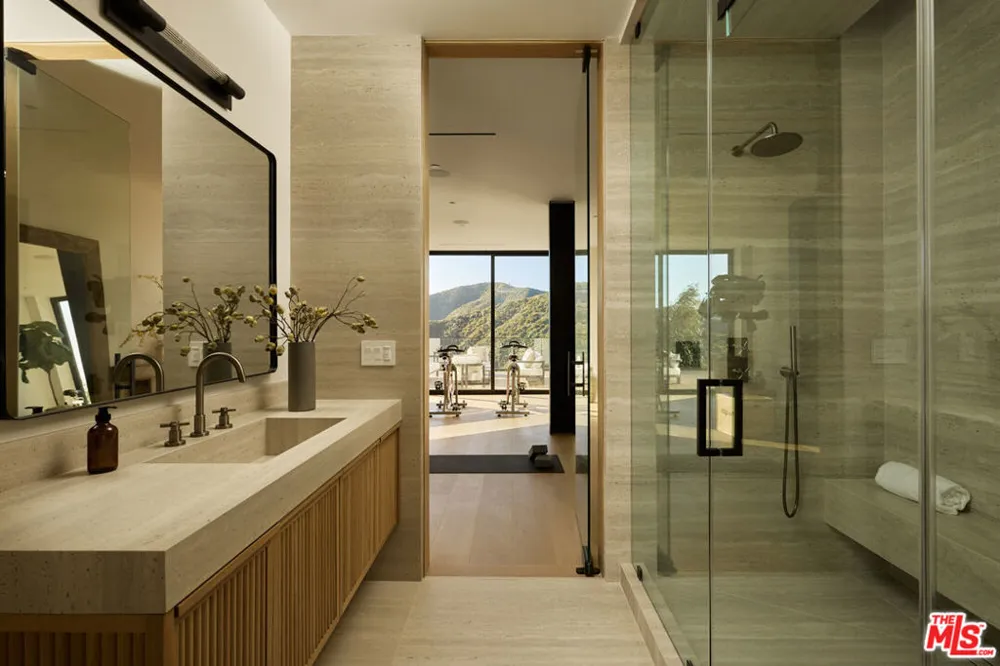 1149 Linda Flora Drive Los Angeles, CA 90049