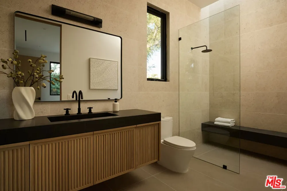 1149 Linda Flora Drive Los Angeles, CA 90049