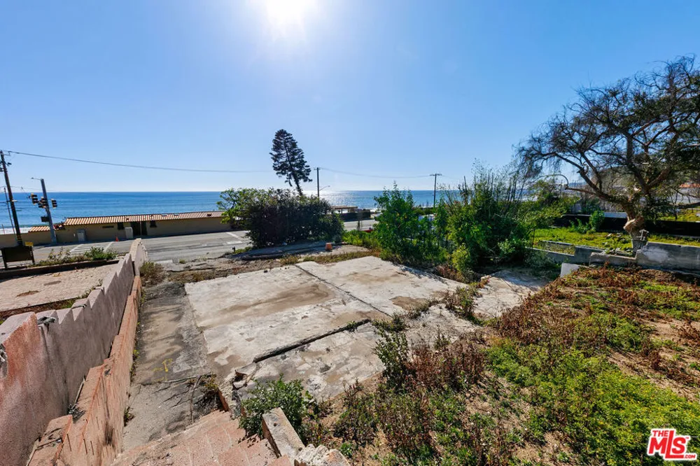 21443 Pacific Coast Highway Malibu, CA 90265