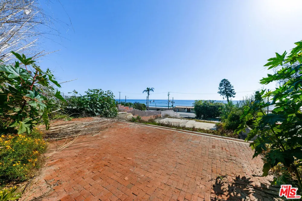 21443 Pacific Coast Highway Malibu, CA 90265