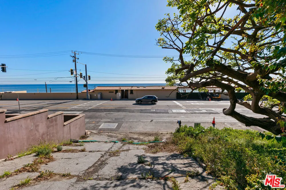 21443 Pacific Coast Highway Malibu, CA 90265