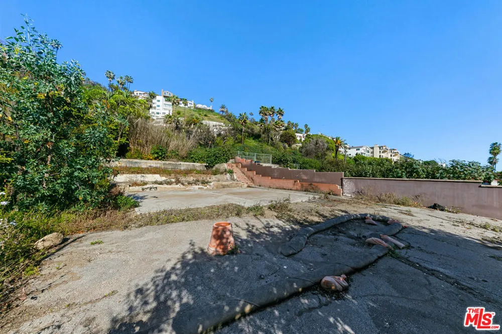 21443 Pacific Coast Highway Malibu, CA 90265