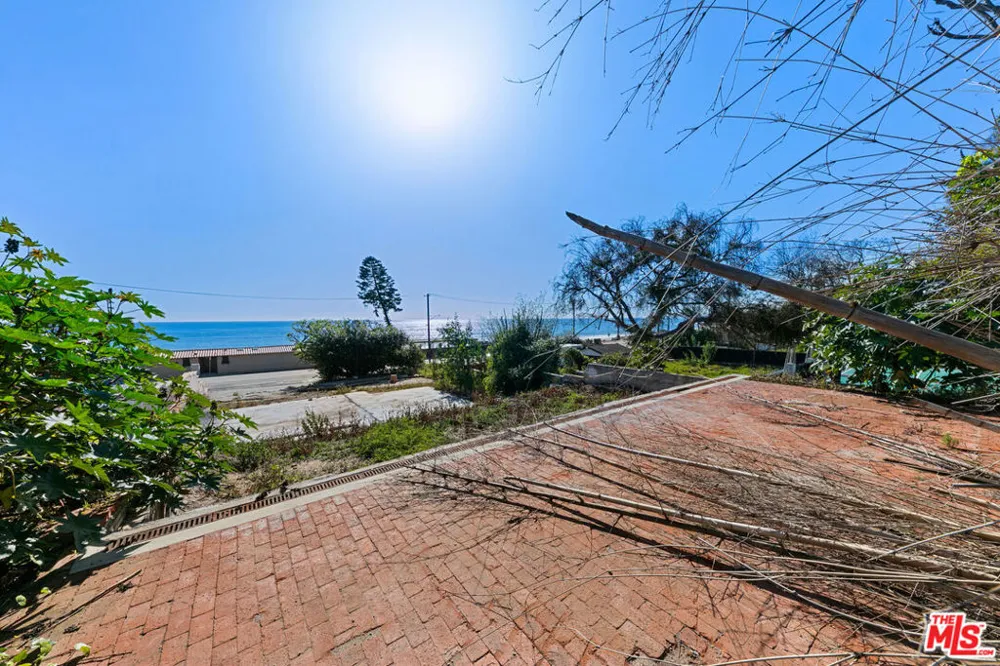 21443 Pacific Coast Highway Malibu, CA 90265