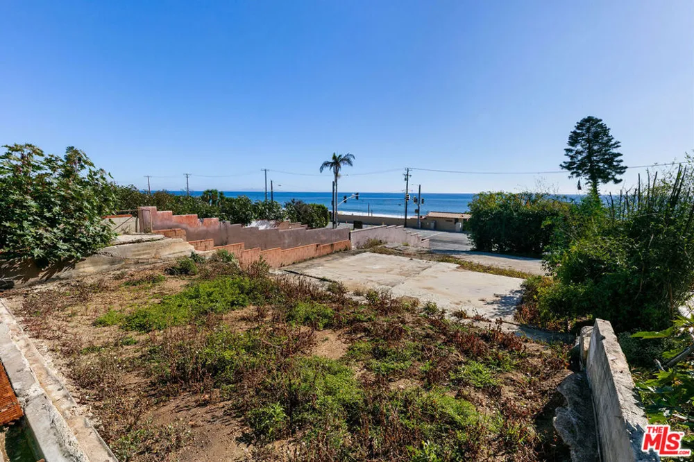 21443 Pacific Coast Highway Malibu, CA 90265