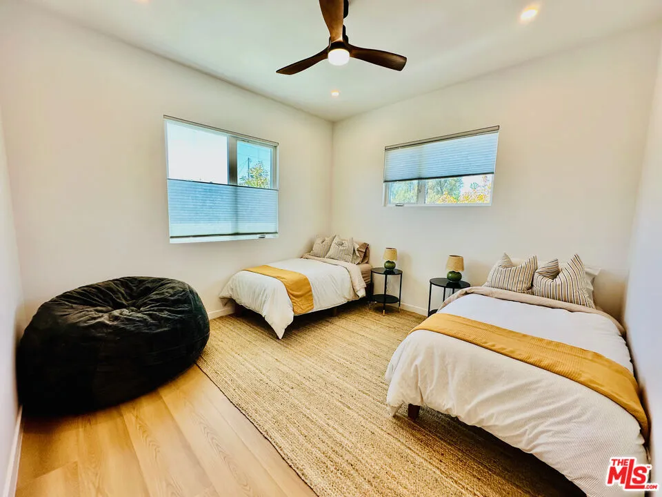 948 E 67th Street #B Inglewood, CA 90302