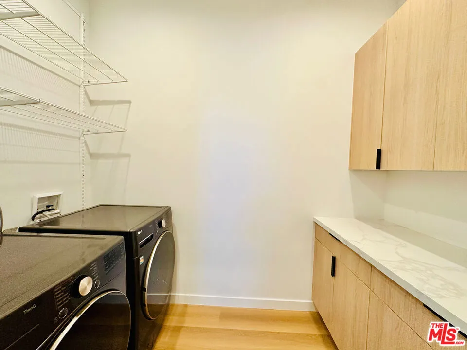 948 E 67th Street #B Inglewood, CA 90302