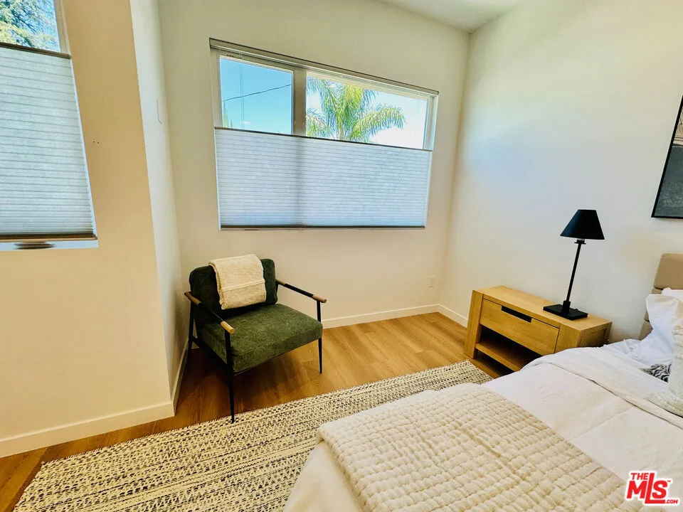 948 E 67th Street #B Inglewood, CA 90302
