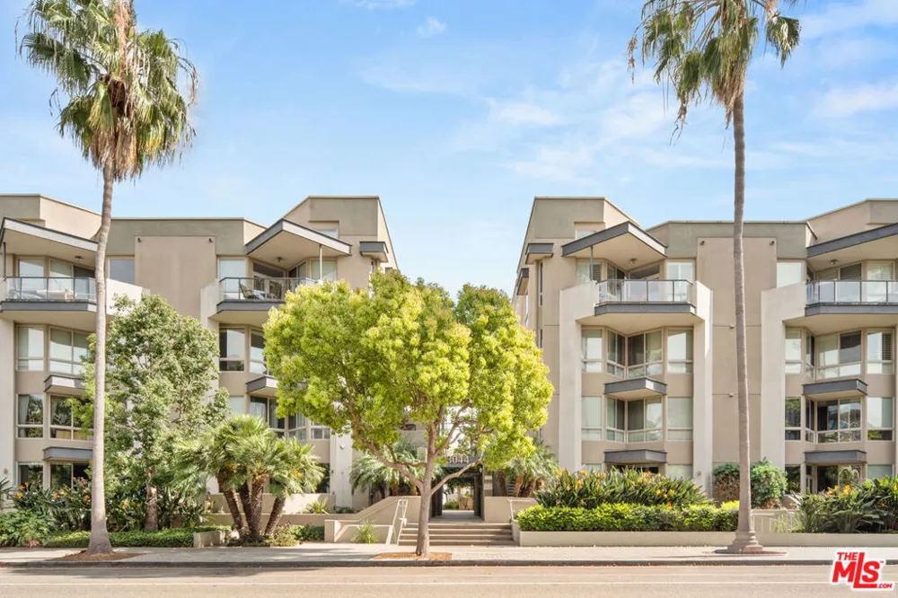 13044 Pacific #108 Playa Vista, CA 90094