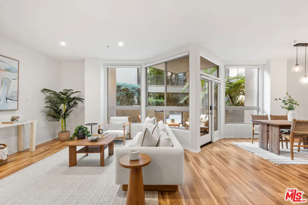 13044 Pacific #108 Playa Vista, CA 90094