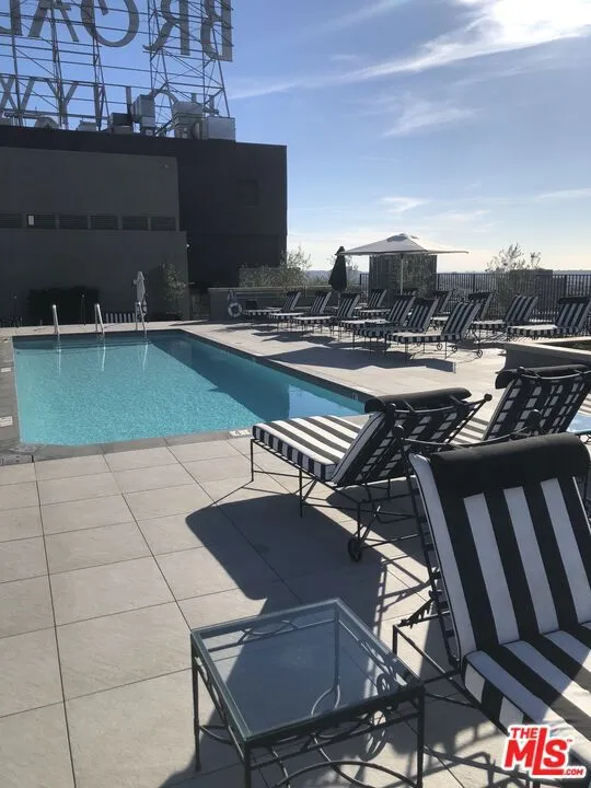 1645 Vine Street #301 Los Angeles, CA 90028