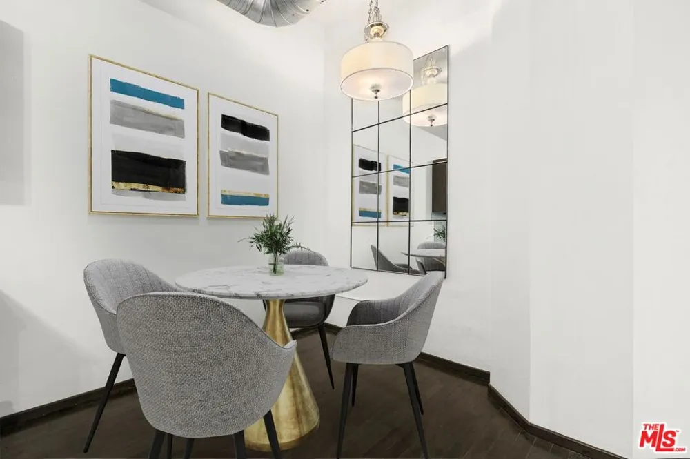 1645 Vine Street #301 Los Angeles, CA 90028