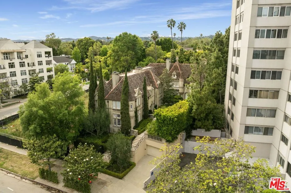 10341 Wilshire Boulevard Los Angeles, CA 90024
