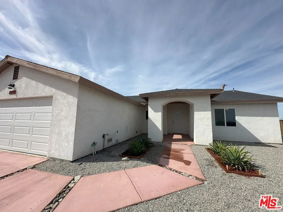 2877 Gram Drive Salton City, CA 92274