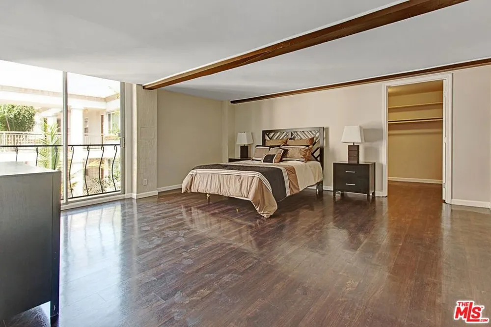 600 E Olive Avenue #402 Burbank, CA 91501