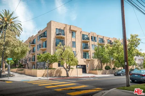 600 E Olive Avenue #402