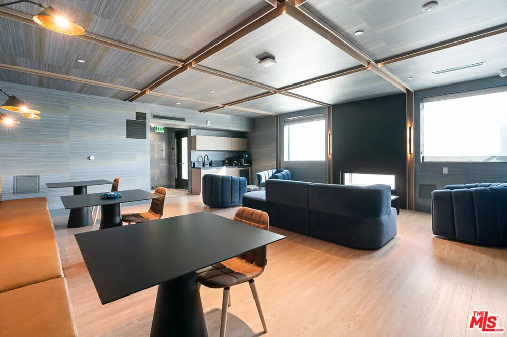 3688 Overland Avenue #520 Los Angeles, CA 90034