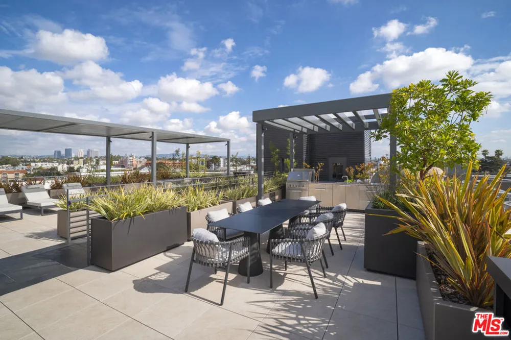 3688 Overland Avenue #520 Los Angeles, CA 90034