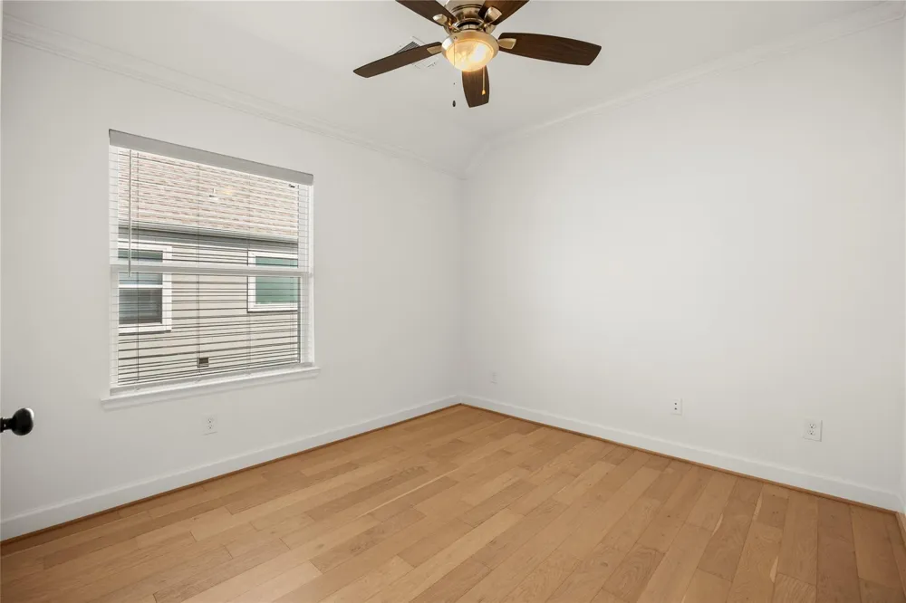 946 Judiway Street Houston, TX 77018