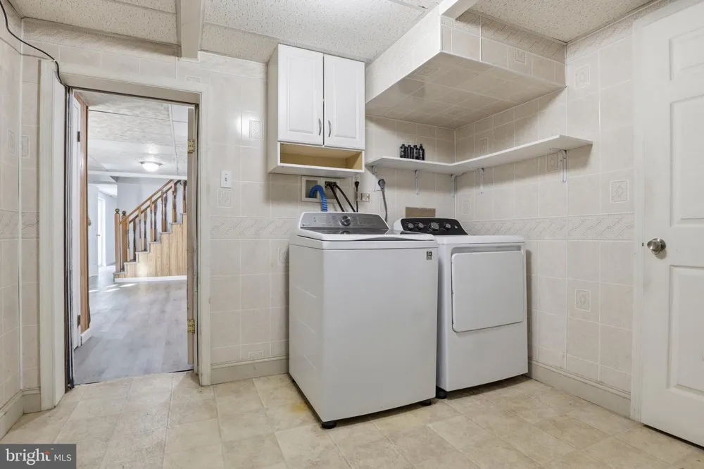 6230 HOCKER DRIVE Harrisburg, PA 17111