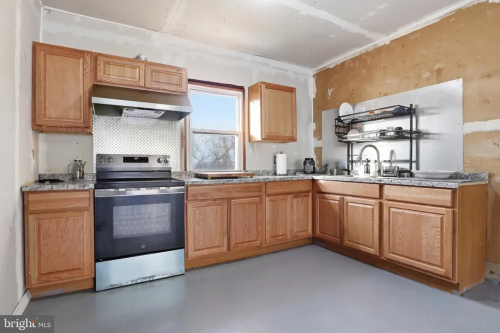 6230 HOCKER DRIVE Harrisburg, PA 17111