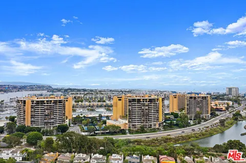 4337 Marina City #435