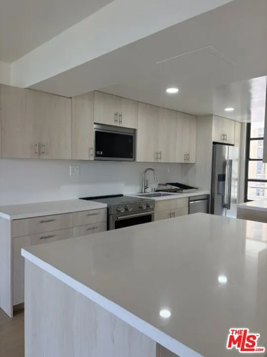 4337 Marina City #435 Marina del Rey, CA 90292