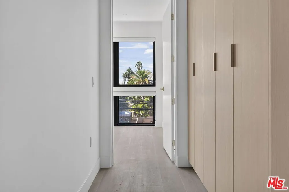 1808 Lincoln Boulevard #312 Venice, CA 90291