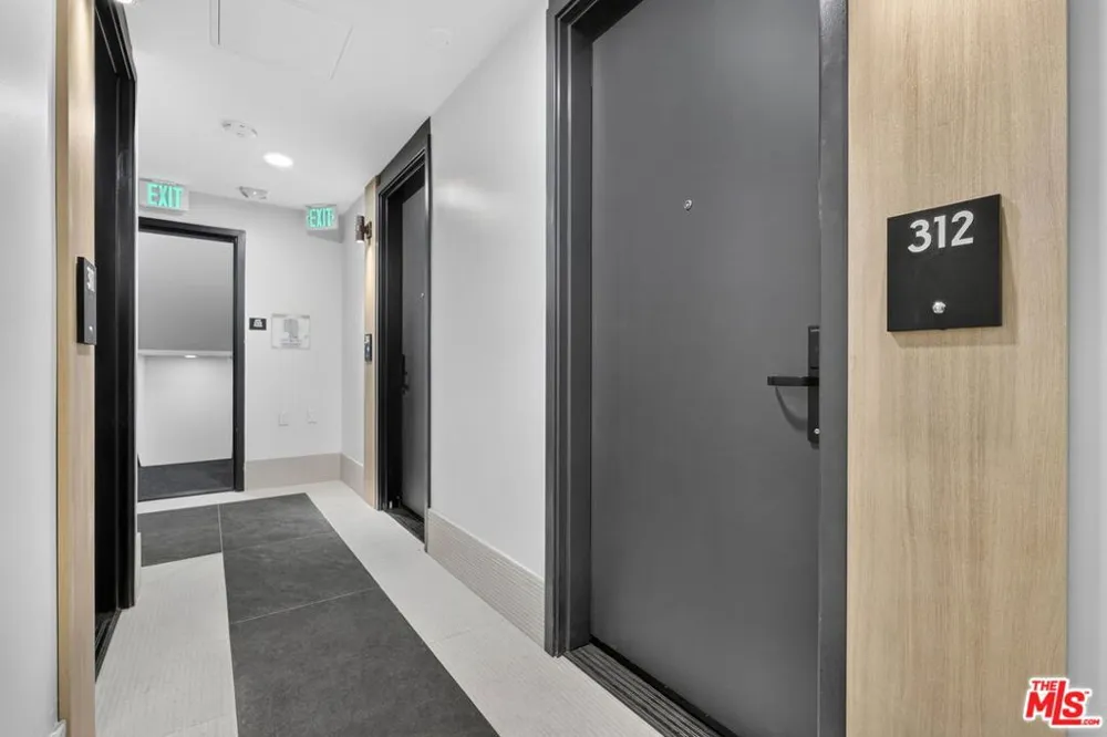 1808 Lincoln Boulevard #312 Venice, CA 90291