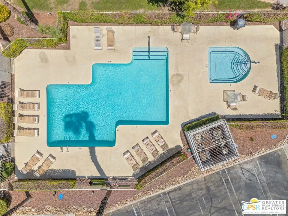 505 S Farrell Drive #D21 Palm Springs, CA 92264