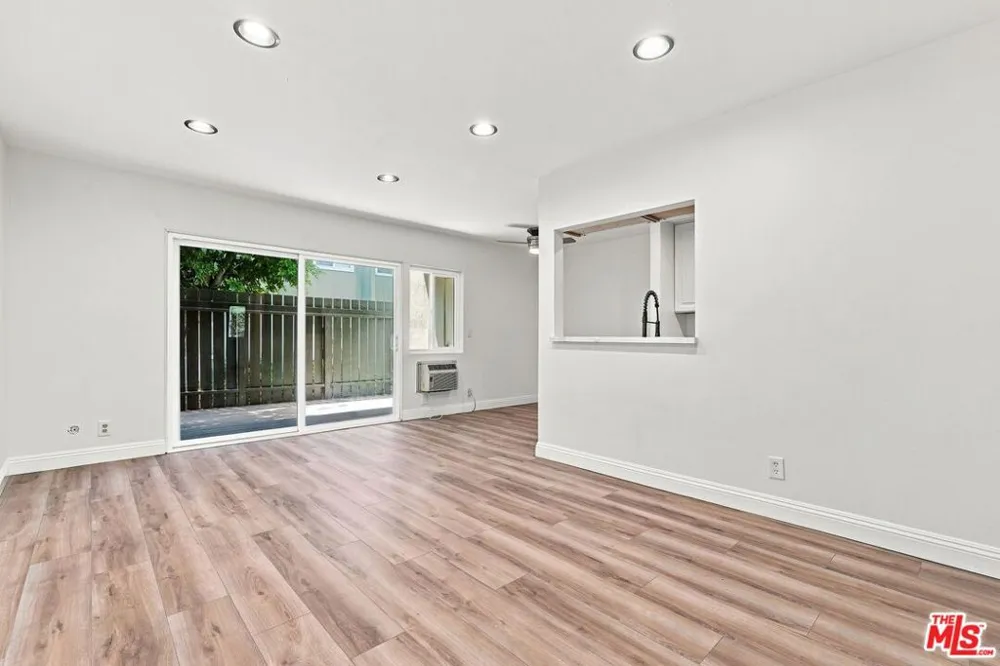 4812 Hollow Corner Road #151 Culver City, CA 90230